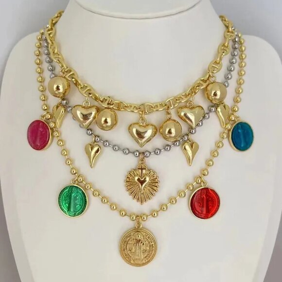 Necklace with Jesus Heart Pendant and 18k Gold Plated Hearts Pendants - Picture 1 of 3